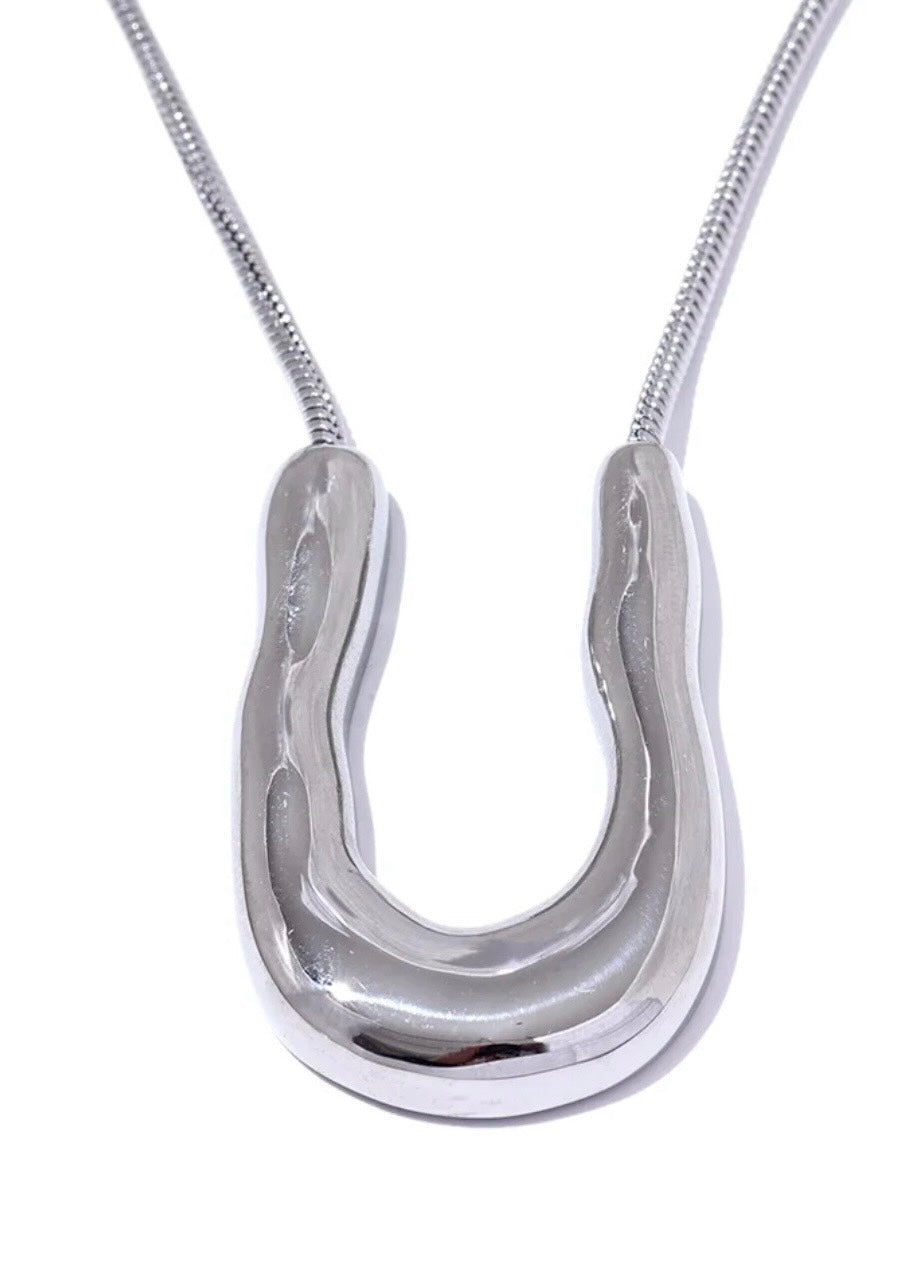 U*NIQUE WHITE GOLD