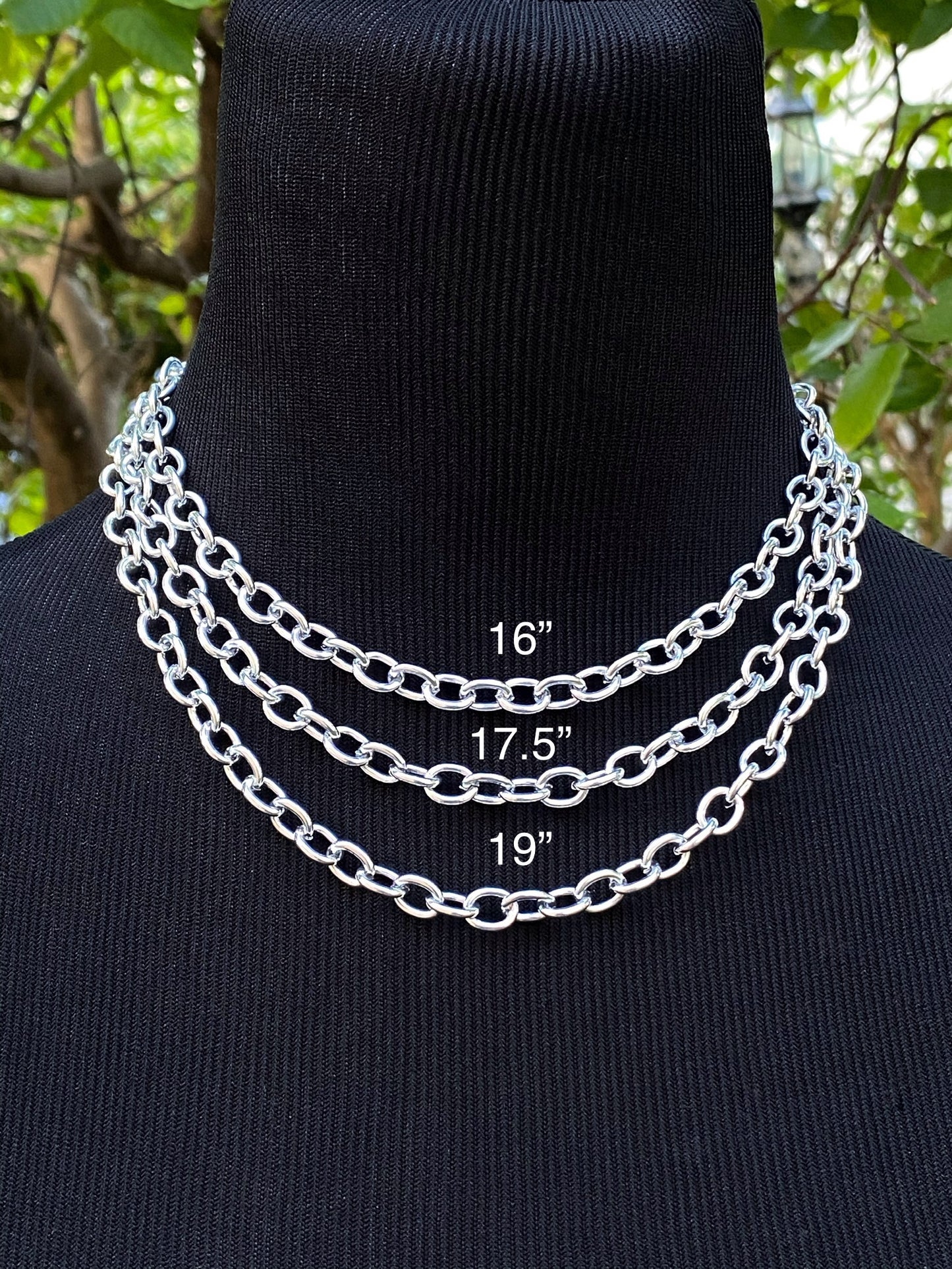Classic O Link White Gold Chain Necklace